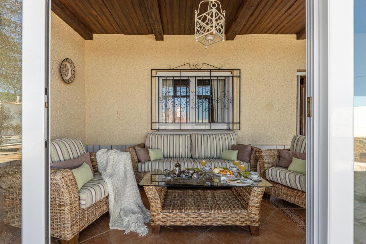 Waou Deluxe Cottage Titulcia Extérieur photo