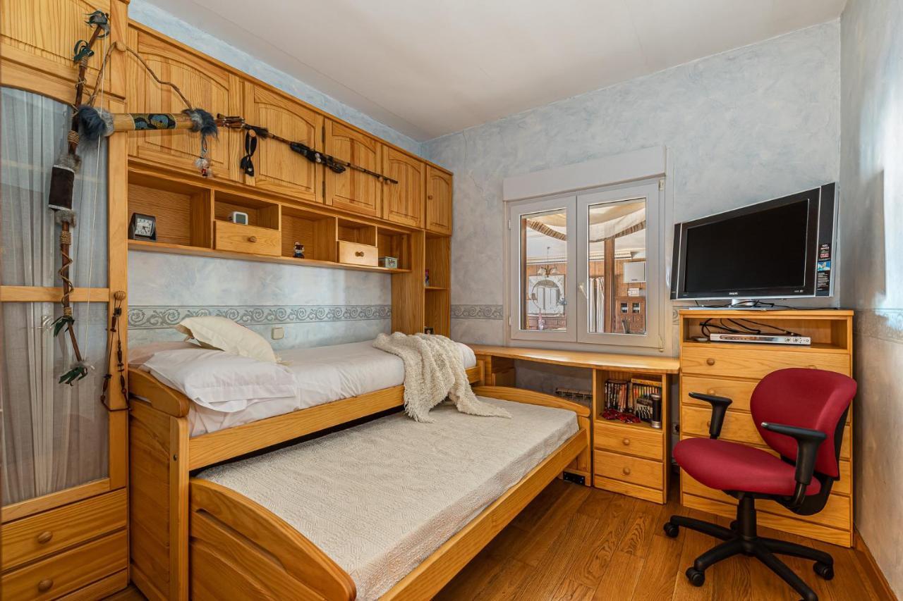 Waou Deluxe Cottage Titulcia Extérieur photo